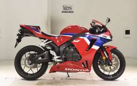 HONDA CBR600RR 2024 PC40