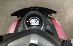 YAMAHA N-MAX 155 SG50J