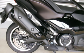 YAMAHA T-MAX 560 A TECHMAX 2025 SJ21J