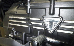 TRIUMPH ROCKET III ストームR 2024