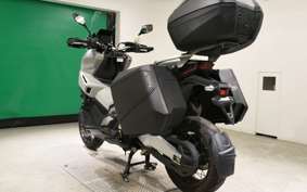 HONDA X-ADV 750 2025 RH21