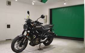 HUSQVARNA SVARTPILEN 401 2021