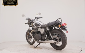 TRIUMPH BONNEVILLE T100 2025