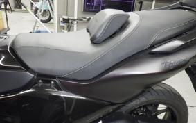 YAMAHA T-MAX 560 T 2024 SJ19J