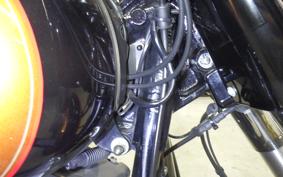 HARLEY FLS 1580 2015