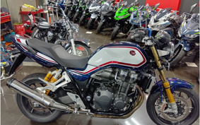 HONDA CB1300SF SUPER FOUR 2023 SC54