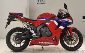 HONDA CBR600RR 2024 PC40