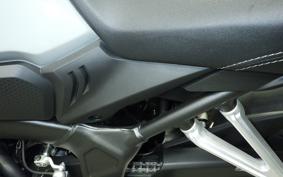 HONDA CB650R E-Clutch 2026 RH17