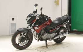SUZUKI GSR250 2013