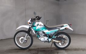 YAMAHA SEROW 225W 4JG