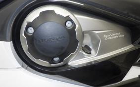 HONDA NM4 VULTUS -01 2018 RC82