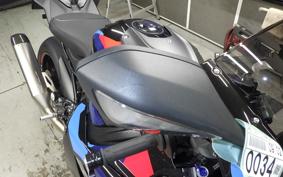 BMW M1000RR 2025