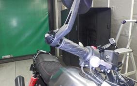 MOTO GUZZI V7 STONE 3