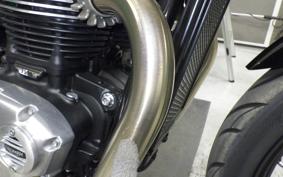TRIUMPH BONNEVILLE BOBBER 2018