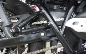 TRIUMPH STREET SCRAMBLER 2023