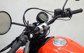 DUCATI SCRAMBLER SIXTY2 2018 KA00