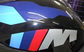 BMW M1000R 2023