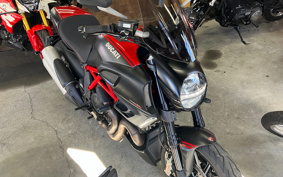 DUCATI DIAVEL 2011 ZDMG100ABBB