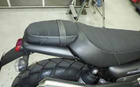 TRIUMPH STREET SCRAMBLER 2021