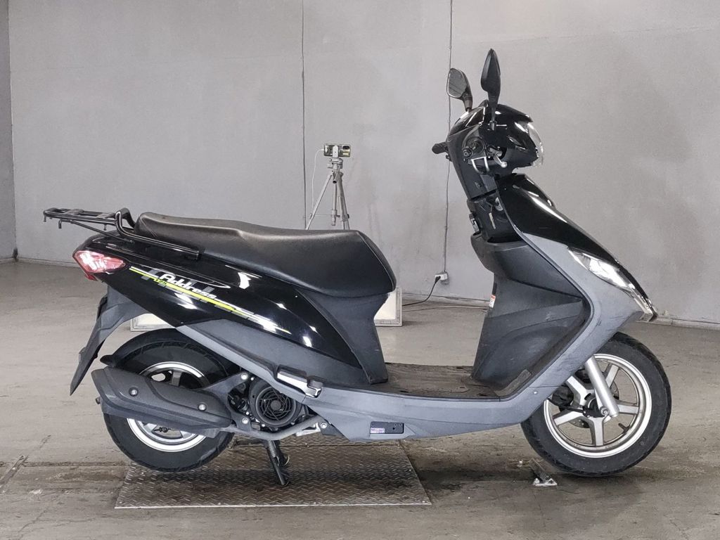 Фото Suzuki ADDRESS V125 с японского аукциона