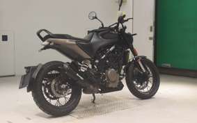 HUSQVARNA SVARTPILEN 401 2022