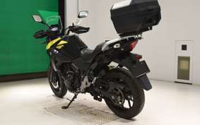 SUZUKI Vｽﾄﾛｰﾑ250A
