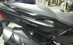 YAMAHA T-MAX 530 DX 2019 SJ15J