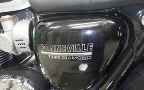 TRIUMPH BONNEVILLE T120 2019