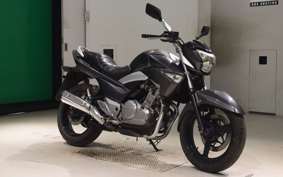 SUZUKI GSR250