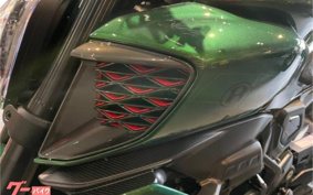 DUCATI DIAVEL V4 BENTLEY 2024 3G00