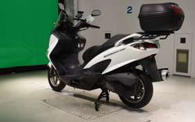 SUZUKI SKYWAVE 200 (Burgman 200)
