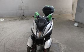 YAMAHA TRICITY 125 SE82J
