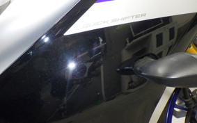 YAMAHA YZF-R15M
