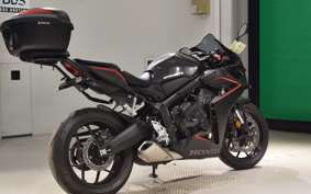 HONDA CB650R E-Clutch 2025 RH17