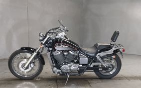 HONDA SHADOW 750 SLASHER 2003 RC48