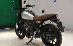 YAMAHA XSR155