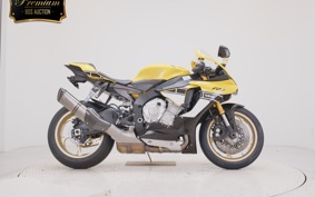 YAMAHA YZF-R1 2018