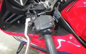 HONDA CBR650R E-Clutch 2025 RH17