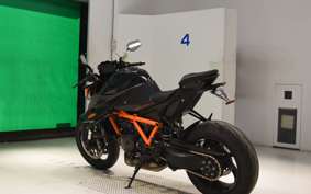 KTM 1290 SUPER DUKE R 2021