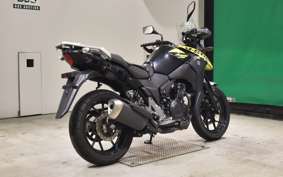 SUZUKI Vｽﾄﾛｰﾑ250A