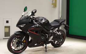HONDA CBR650R E-Clutch 2024 RH17