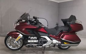 HONDA GL1800 TOUR DCT SC79