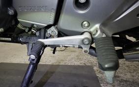SUZUKI GSR250