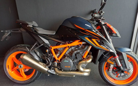 KTM 1290 SUPER DUKE R V3940
