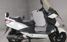 SYM RV125i ..