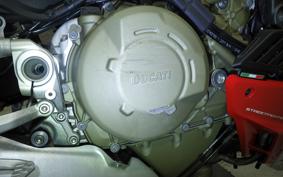 DUCATI STREETFIGHTER V4 S 2023