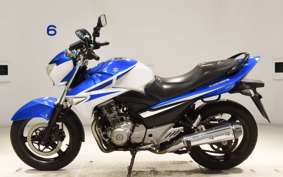 SUZUKI GSR250