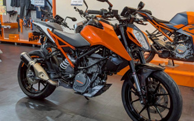 KTM 125 DUKE JPA40