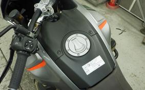 MOTO GUZZI V100マンディロS 2023