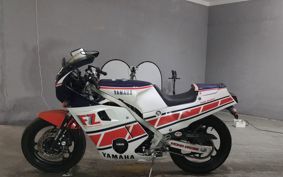 YAMAHA FZ400 R 1985 46X